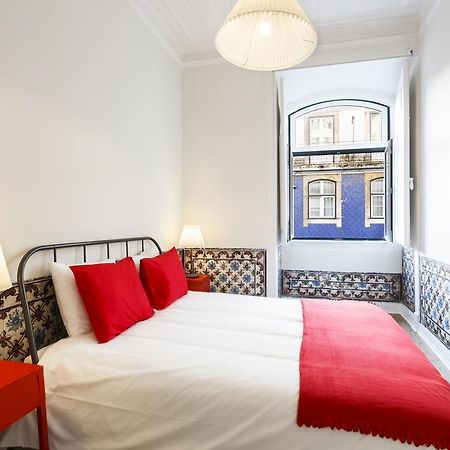 Whome | Fanqueiros Downtown Typical Apartment Lisbon Bagian luar foto