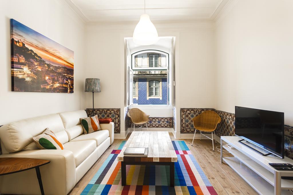 Whome | Fanqueiros Downtown Typical Apartment Lisbon Bagian luar foto